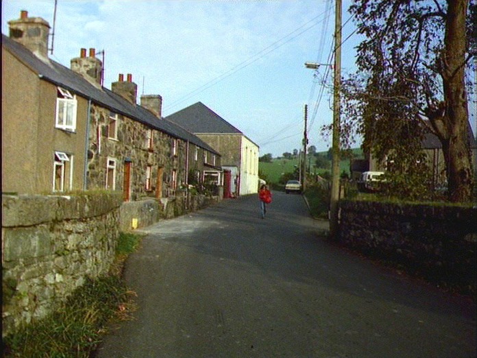 HENRYD VILLAGE STREET