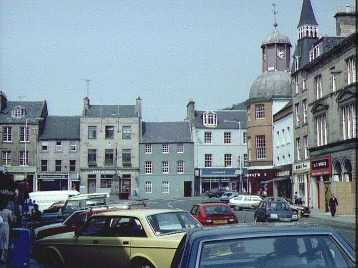 CUPAR SHOPPING CENTRE