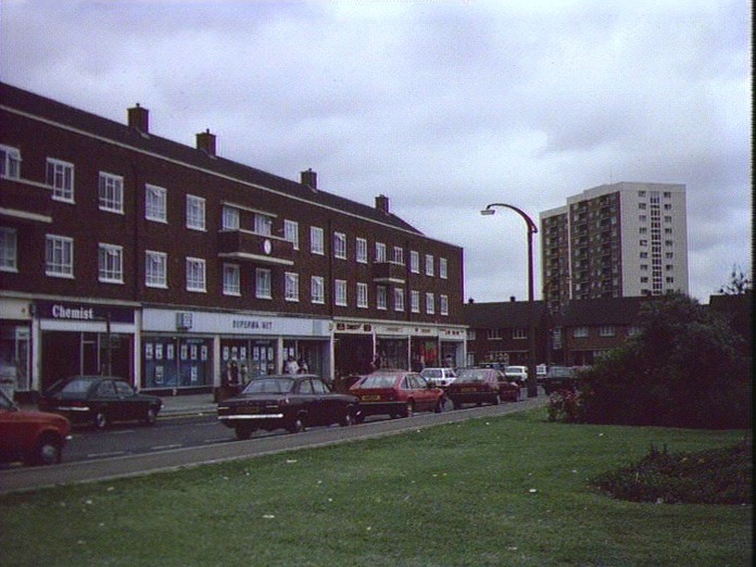 The parade Luton town, Luton, Ring shopping