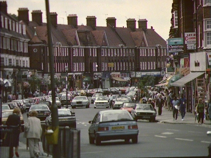 GOLDERS GREEN SHOPPING CENTRE